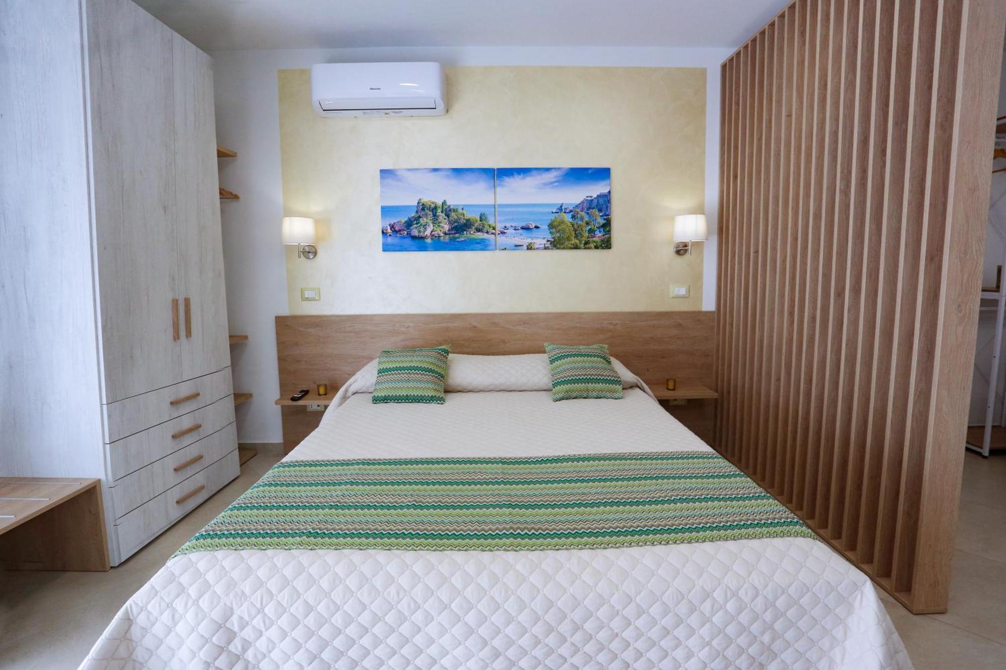 גיארדיני נאקסוס Theos Holidays Apartments מראה חיצוני תמונה