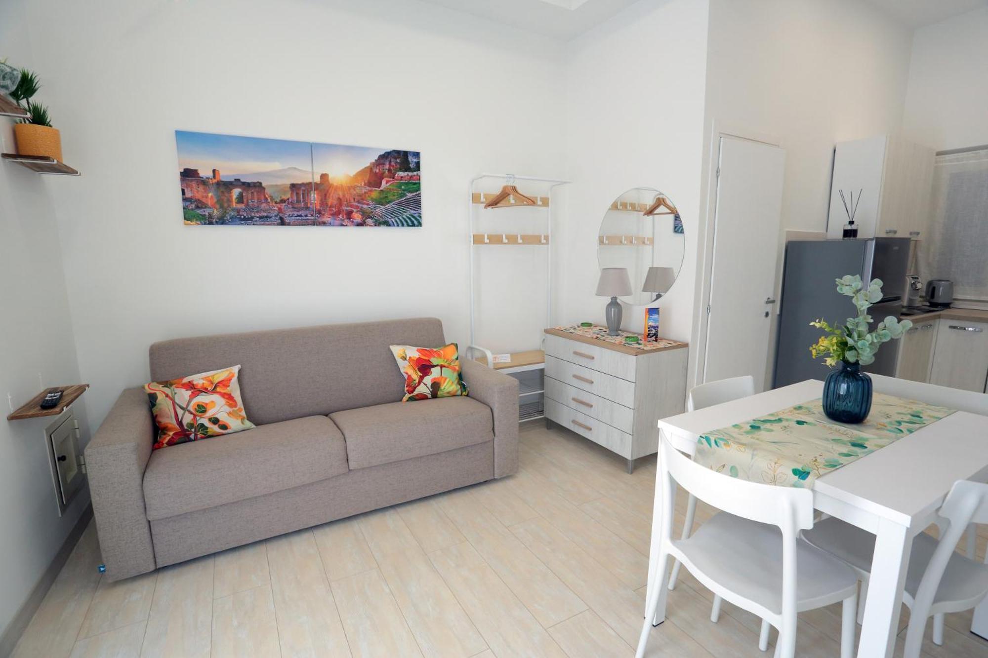 גיארדיני נאקסוס Theos Holidays Apartments מראה חיצוני תמונה